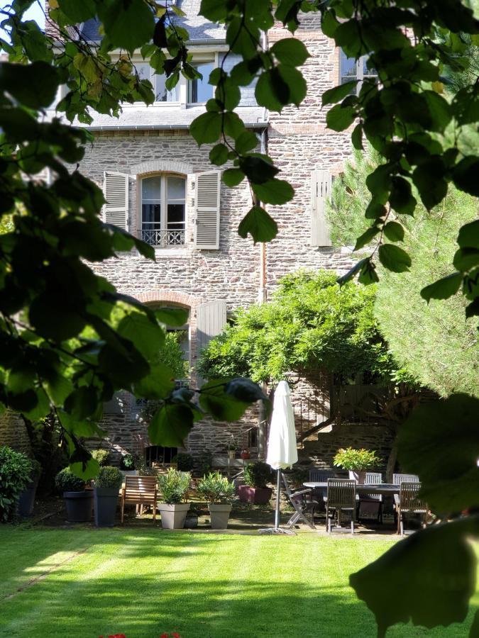 Castel Jolly Rennes Exterior foto