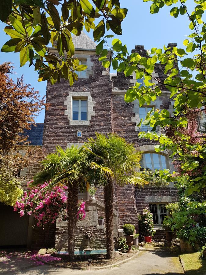 Castel Jolly Rennes Exterior foto